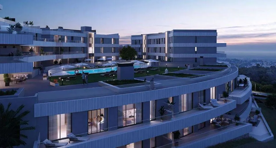 Apartamenty z widokiem na morze w Esteponie — zdjęcie