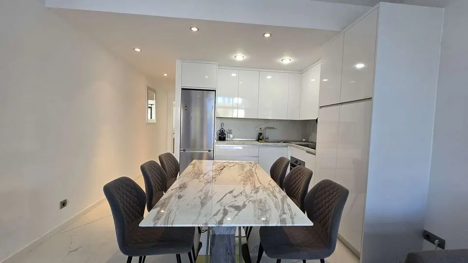 Apartament z widokiem na morze w Marbelli — zdjęcie