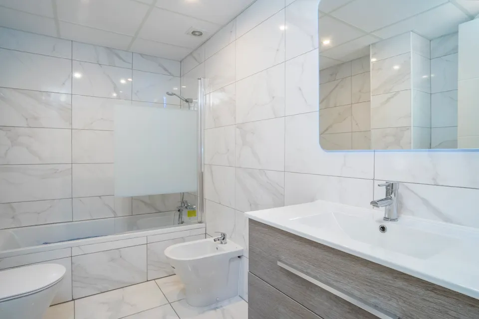 Apartament z widokiem na morze w Marbelli — zdjęcie