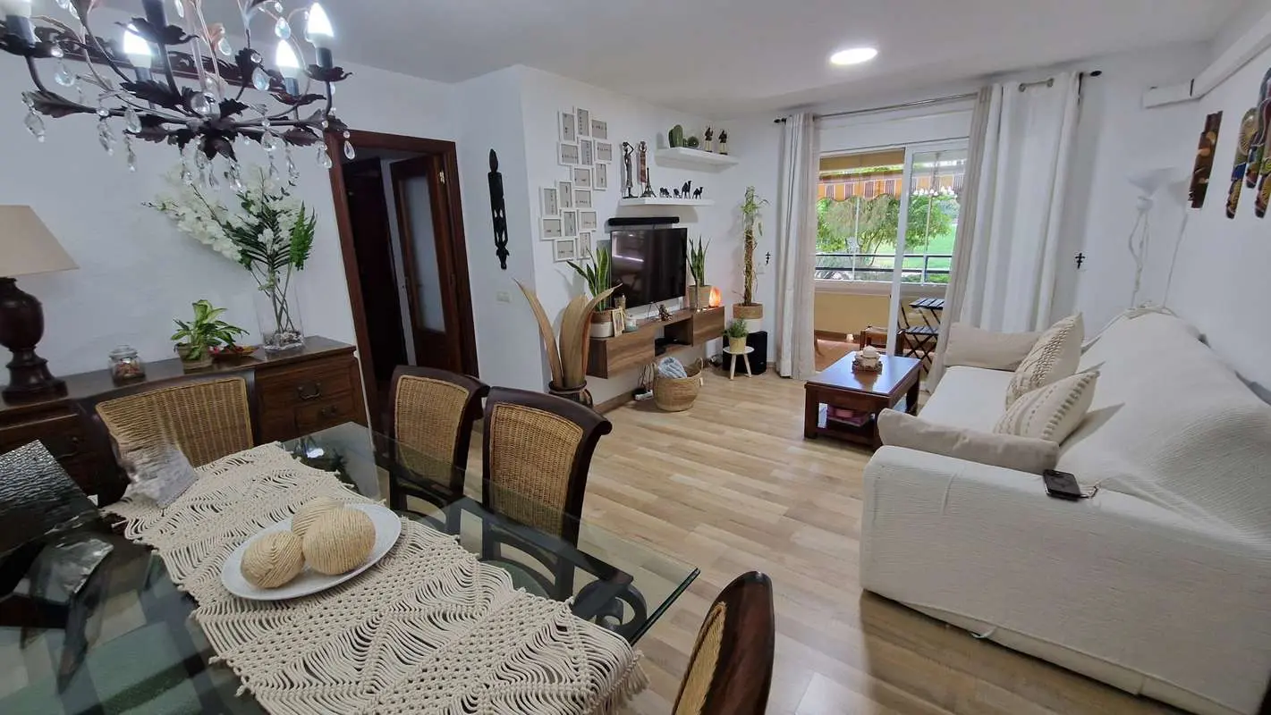 Apartament z garażem w Esteponie