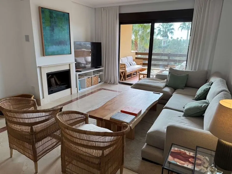 Apartament w porcie w Sotogrande — zdjęcie
