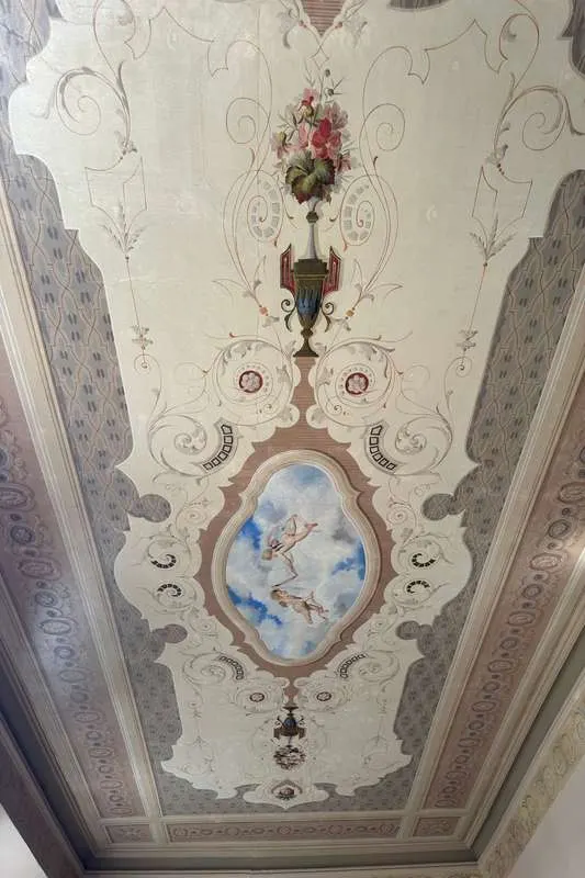 Apartament z widokiem na plac w Maladze — zdjęcie
