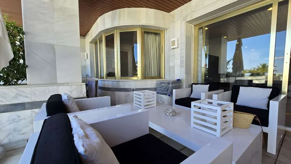 Apartament przy plaży w Marbelli — zdjęcie