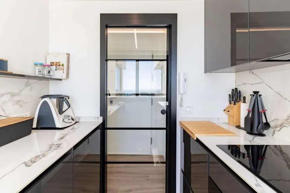 Apartament z widokiem na morze w Marbelli — zdjęcie