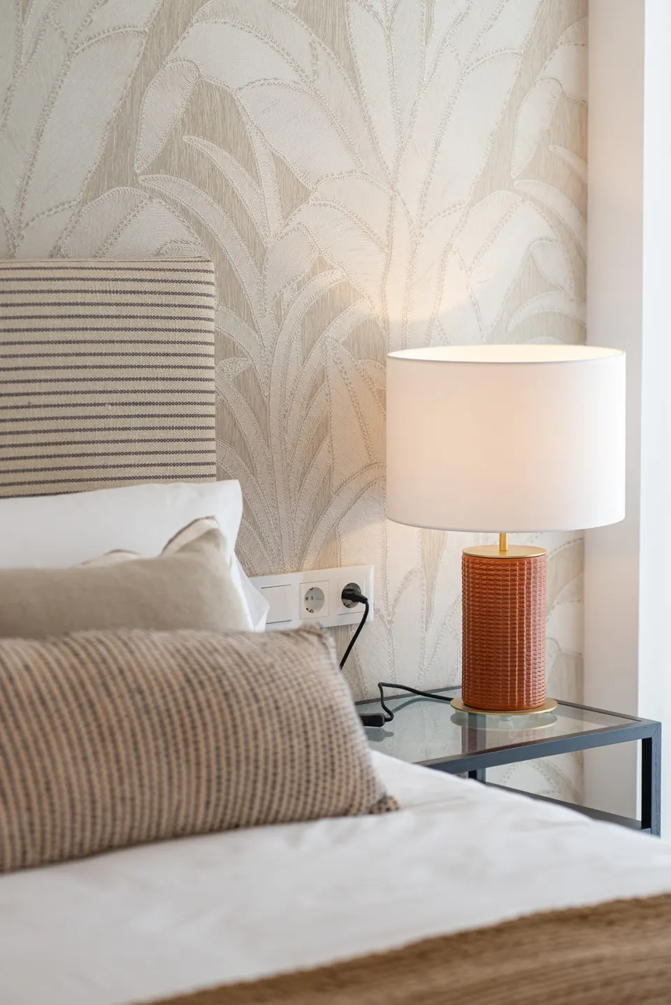 Apartamenty z tarasem w Esteponie — zdjęcie