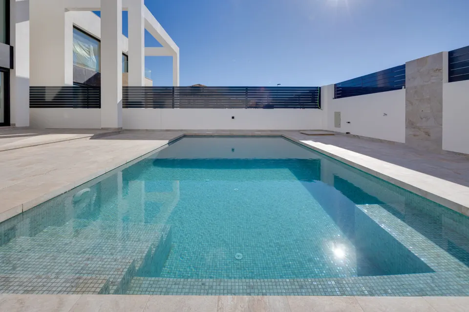Nowe wille w Torrevieja — zdjęcie 15 z 16