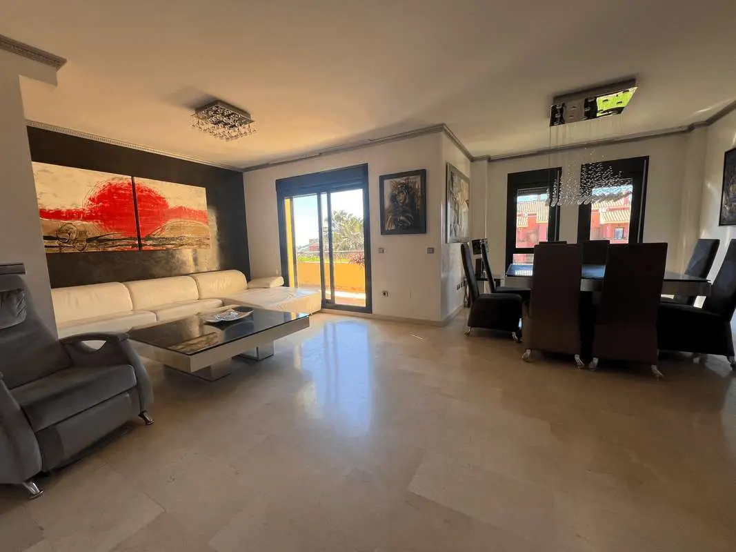 Apartament z basenem w Esteponie