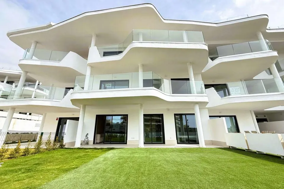 Apartament z ogrodem w Fuengiroli — zdjęcie