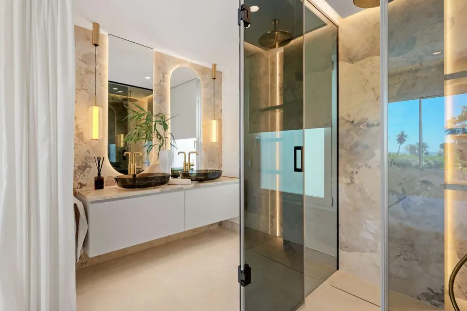 Apartament przy plaży w Esteponie — zdjęcie