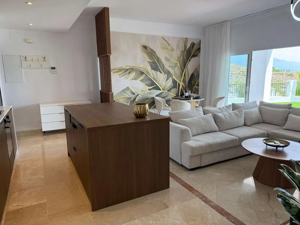 Apartament z widokiem na morze w Benahavís — zdjęcie
