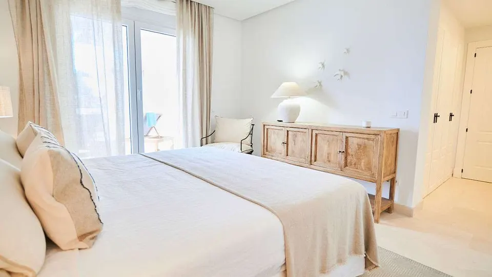 Apartament z tarasem w Marbelli — zdjęcie