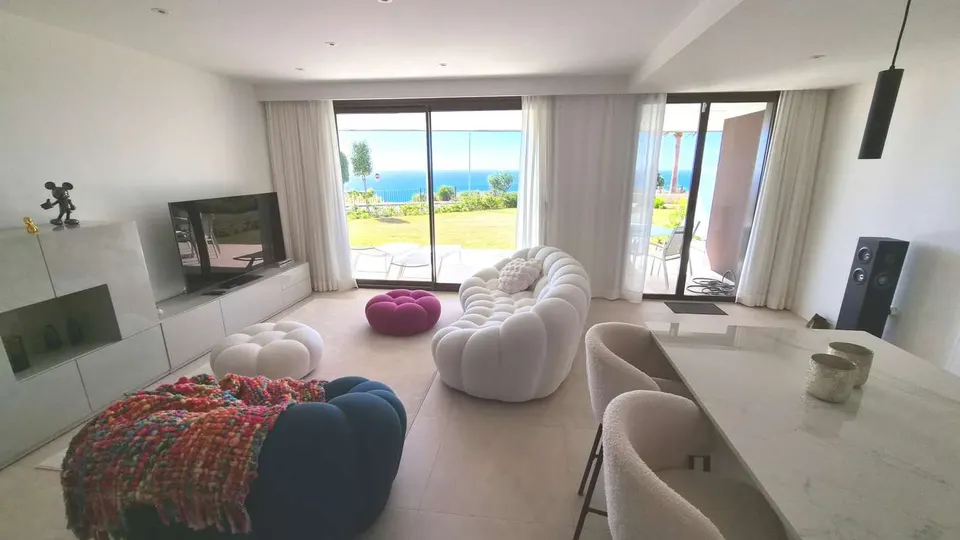 Apartament z widokiem na morze w Casares — zdjęcie