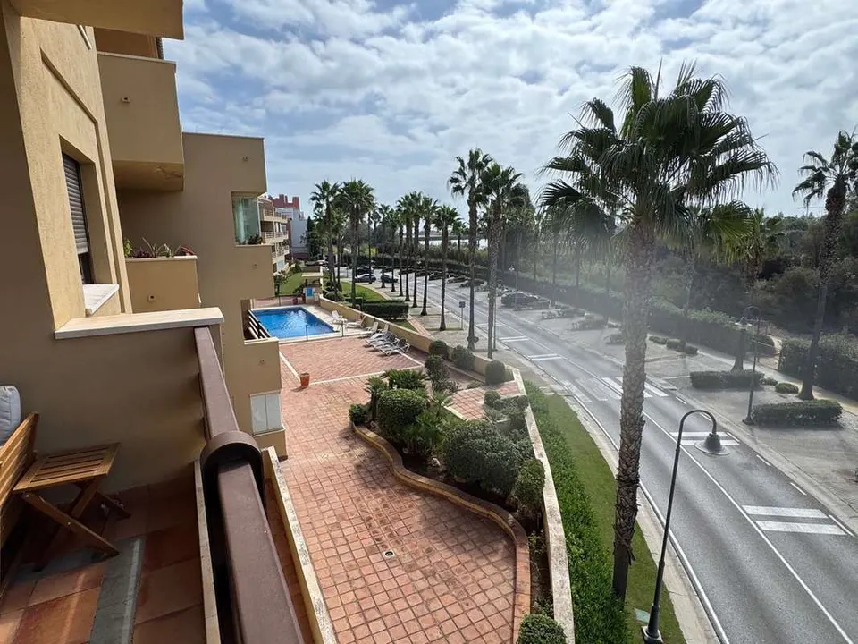 Apartament w porcie w Sotogrande — zdjęcie
