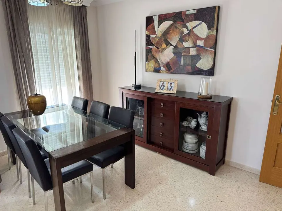 Penthouse z tarasem w Esteponie — zdjęcie