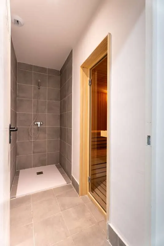 Apartamenty z widokiem na morze w Benalmádena Pueblo — zdjęcie