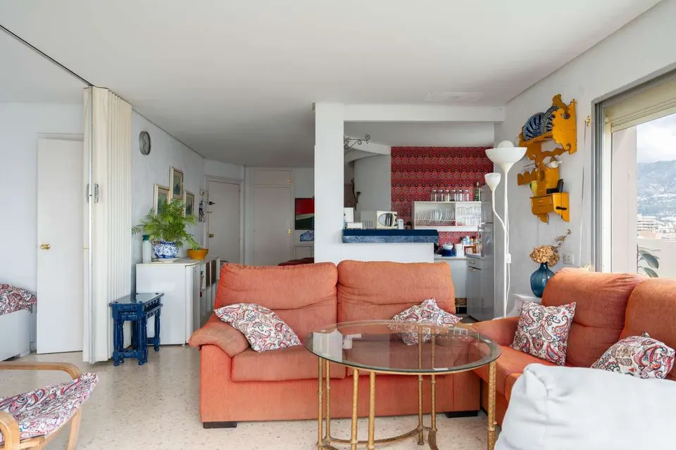 Penthouse z tarasem w Fuengiroli — zdjęcie