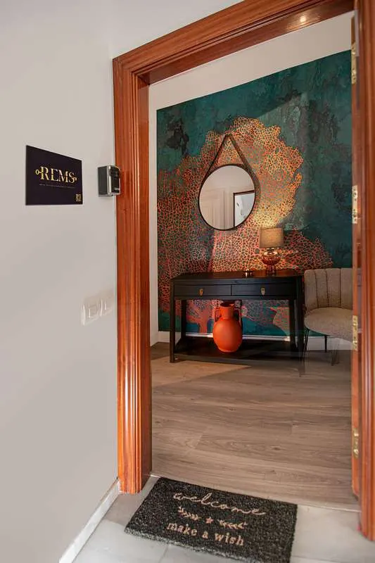 Apartament przy placu w Maladze — zdjęcie 9 z 16