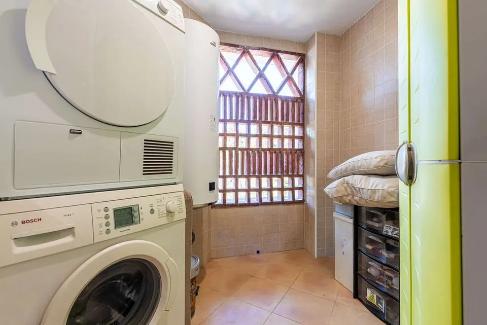 Penthouse z widokiem na naturę w Benahavís — zdjęcie