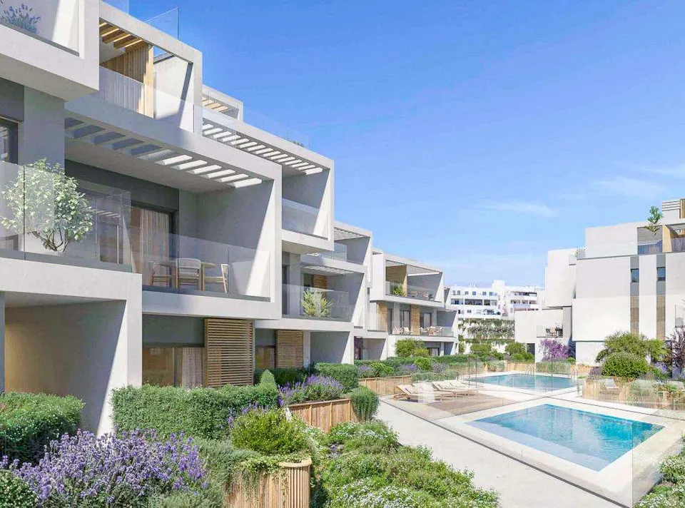 Apartament z tarasem w Marbelli — zdjęcie