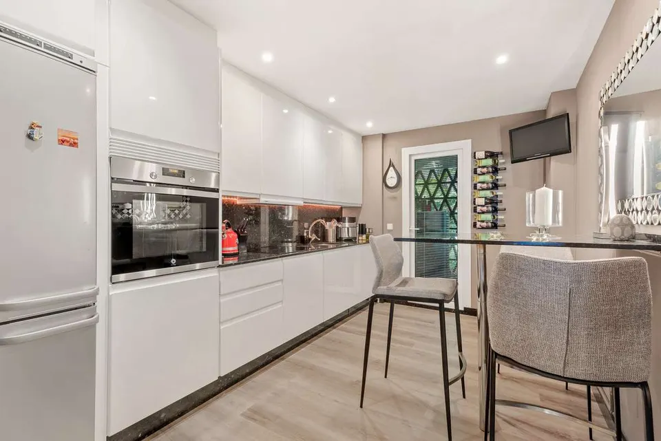 Apartament z widokiem na morze w Marbelli — zdjęcie