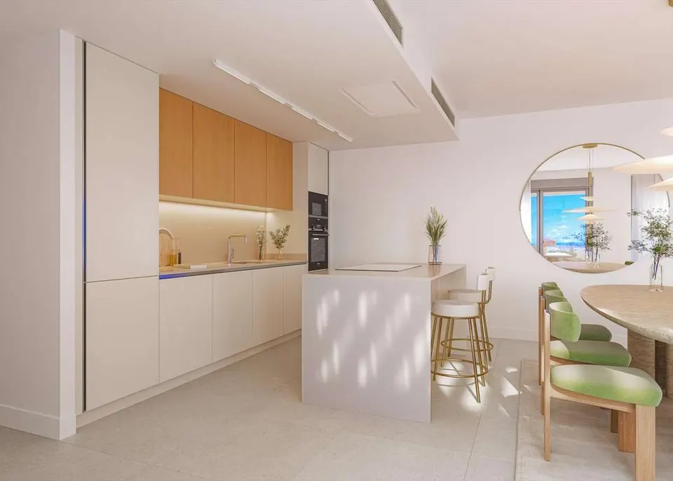 Apartament z prywatnym tarasem w Esteponie — zdjęcie