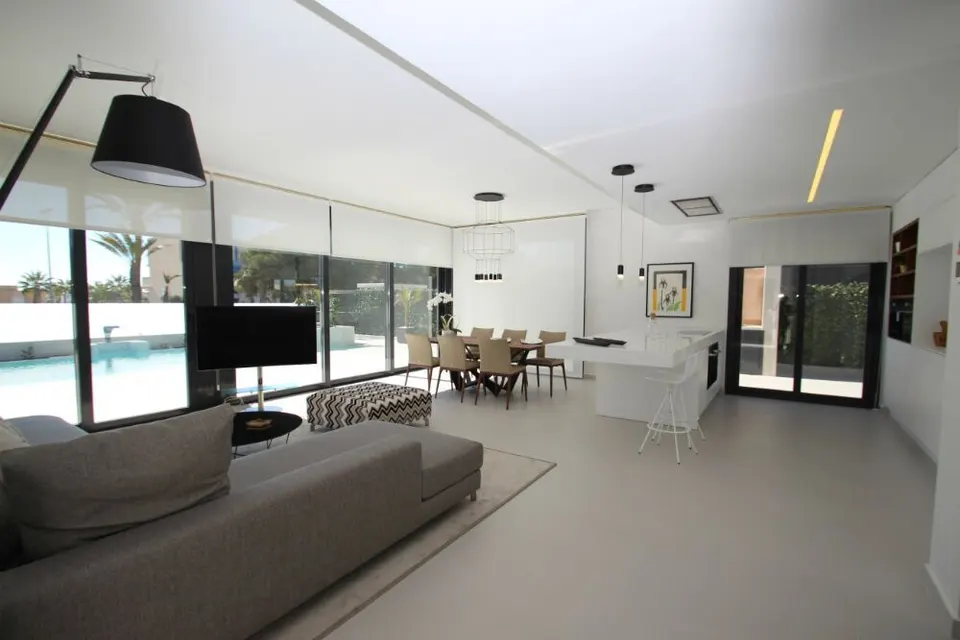 Nowe apartamenty w San Miguel de Salinas — zdjęcie 14 z 16