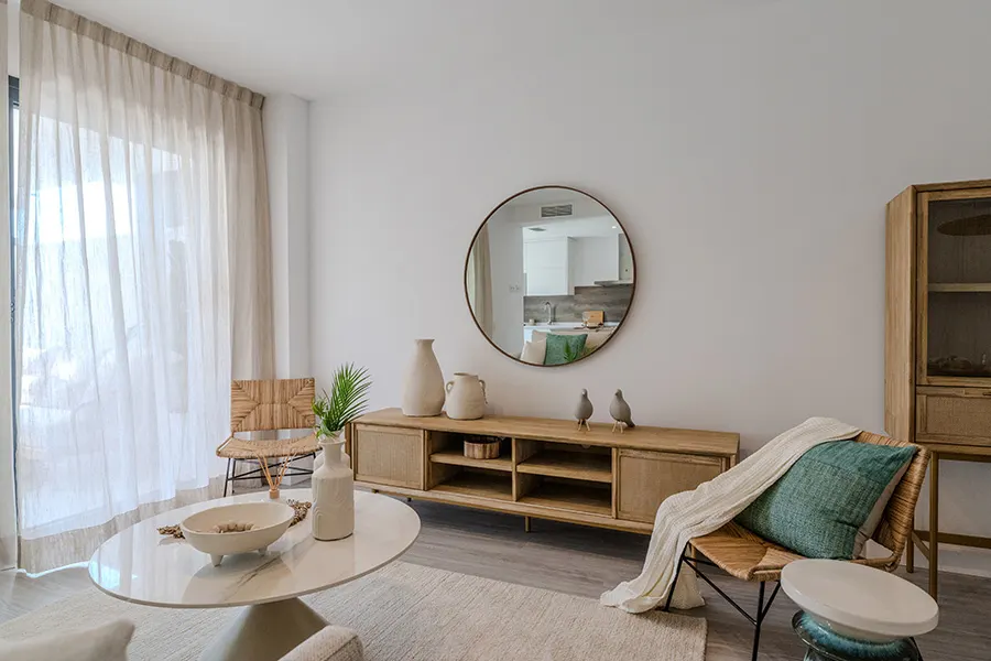 Apartamenty z basenem w Esteponie — zdjęcie