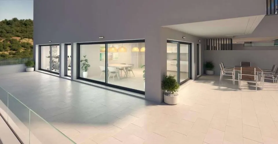 Penthouse z widokiem na góry w Maladze — zdjęcie