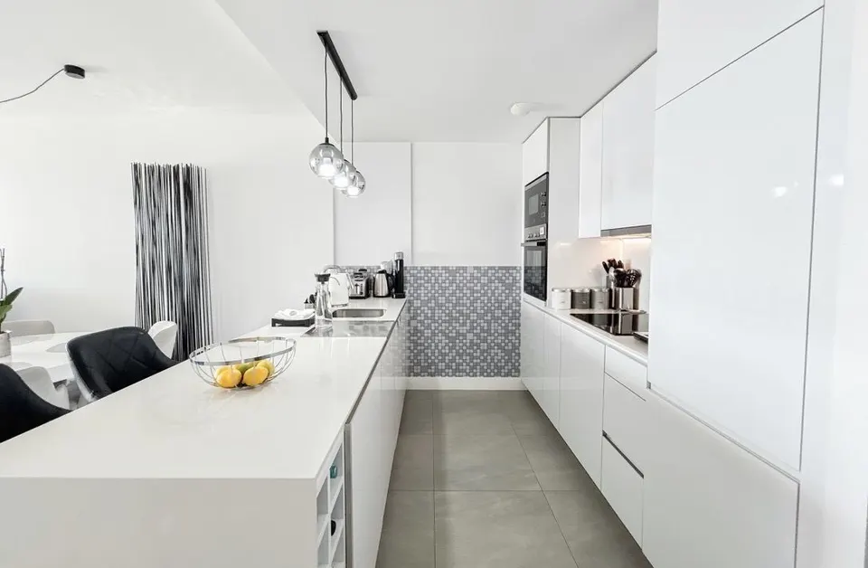 Apartament z widokiem na morze w Manilvie — zdjęcie