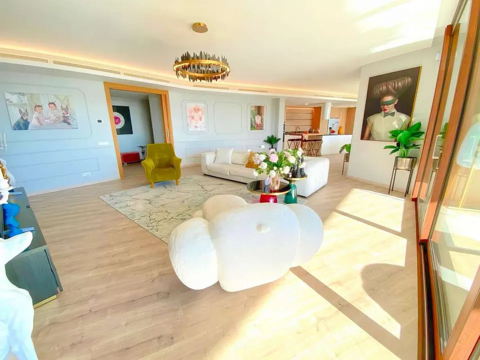 Apartament z widokiem na morze w Benahavís — zdjęcie