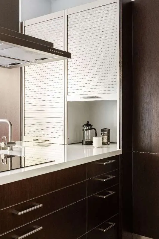 Apartament z prywatnym ogrodem w Marbelli — zdjęcie