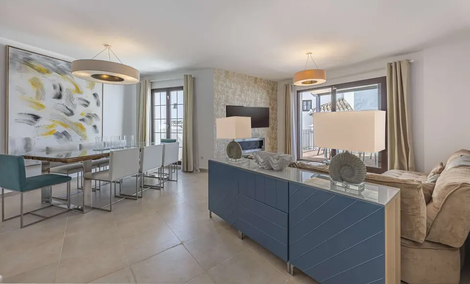 Apartament z tarasem w Marbelli — zdjęcie