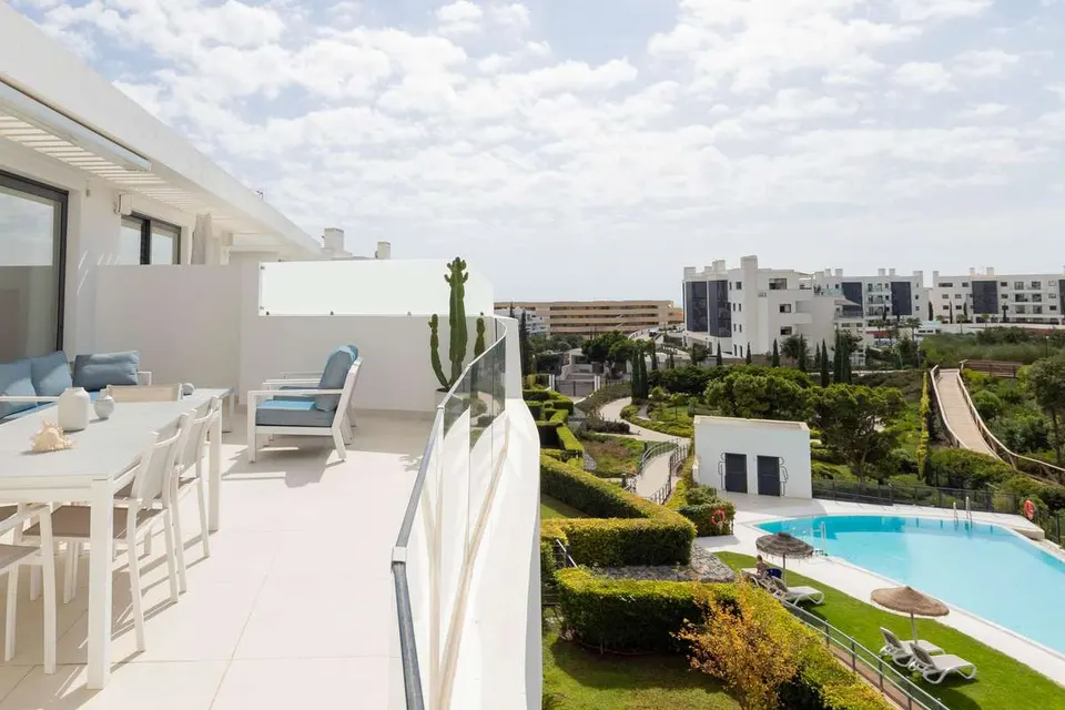 Penthouse z tarasem w Fuengiroli — zdjęcie 5 z 16