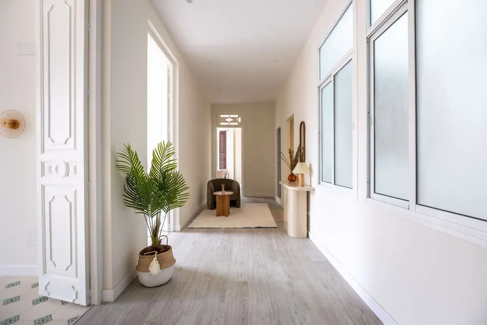 Apartament z balkonami w Maladze — zdjęcie