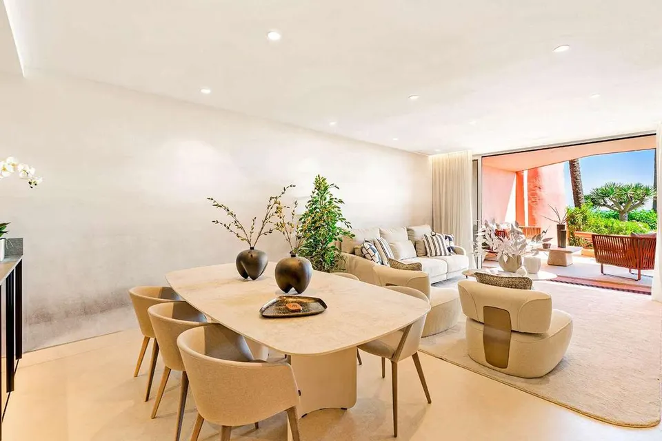 Apartament przy plaży w Esteponie — zdjęcie