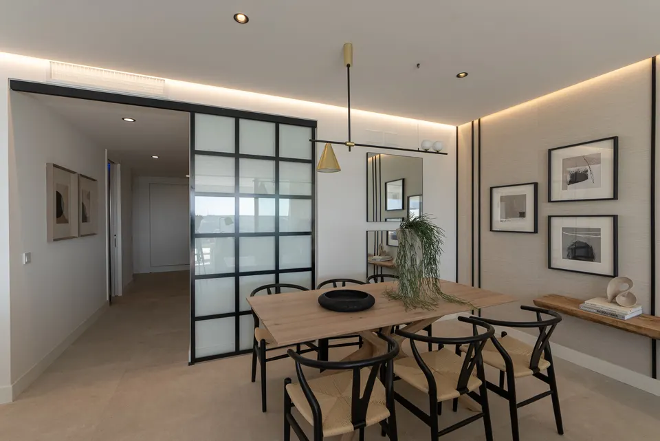 Apartamenty z tarasem w Esteponie — zdjęcie