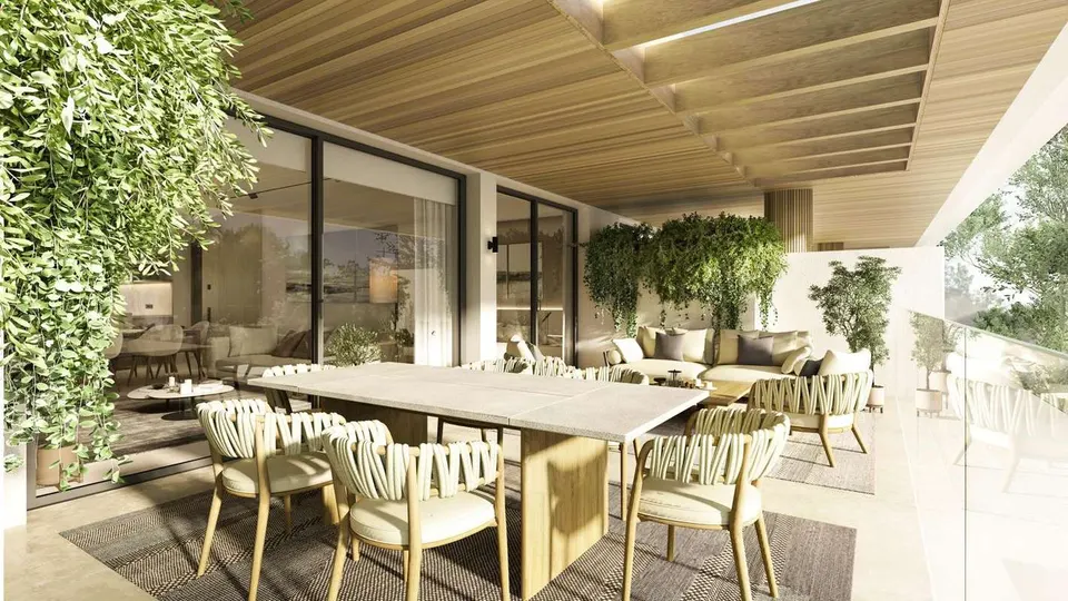 Apartament z prywatnym ogrodem w Esteponie — zdjęcie
