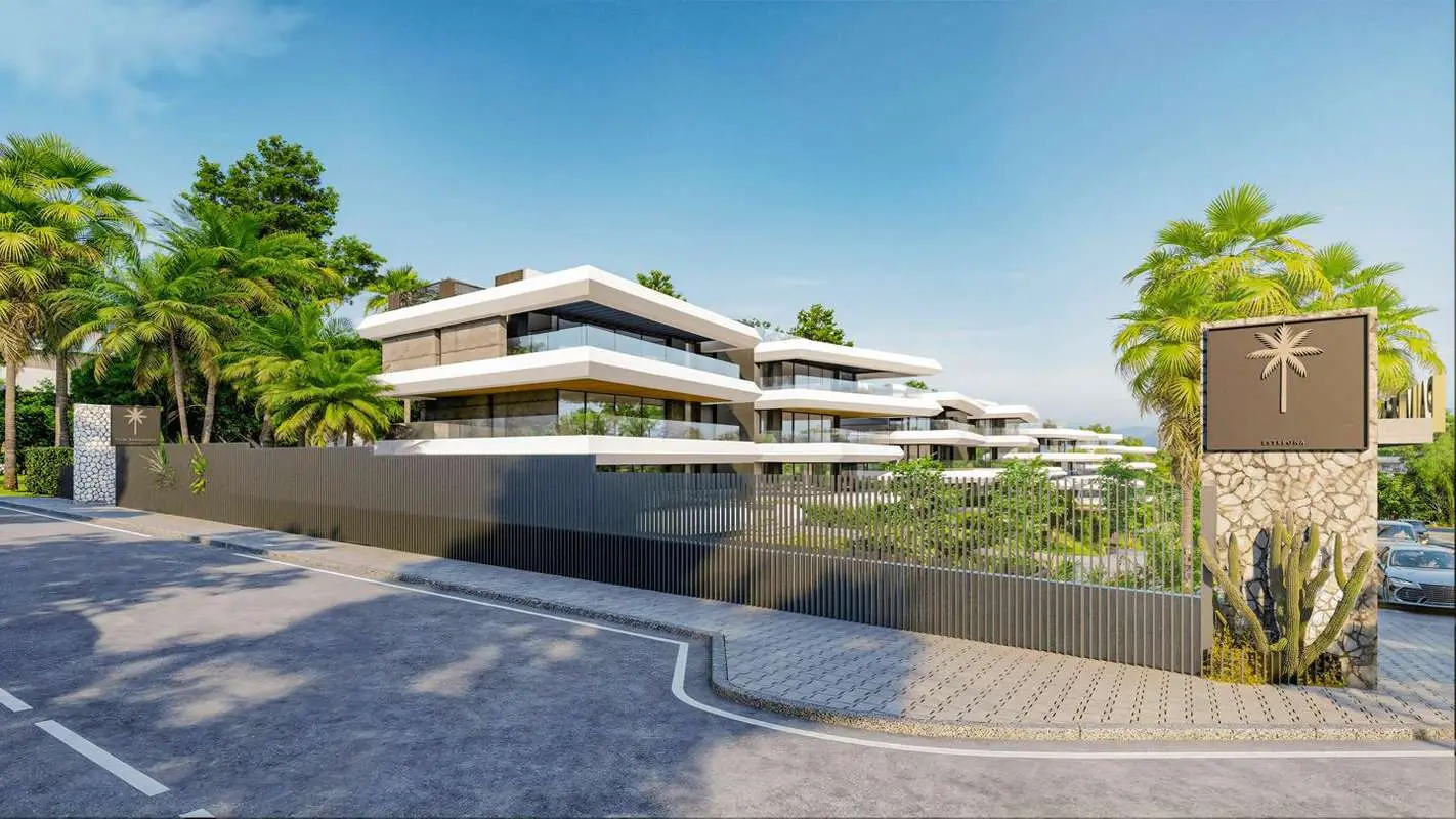 Penthouse typu penthouse z basenem w Esteponie
