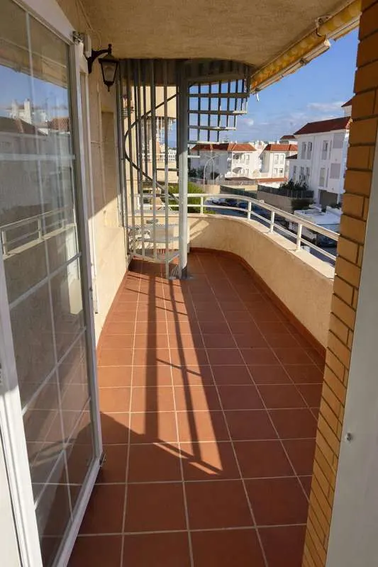 Apartament z tarasem w Torremolinos — zdjęcie