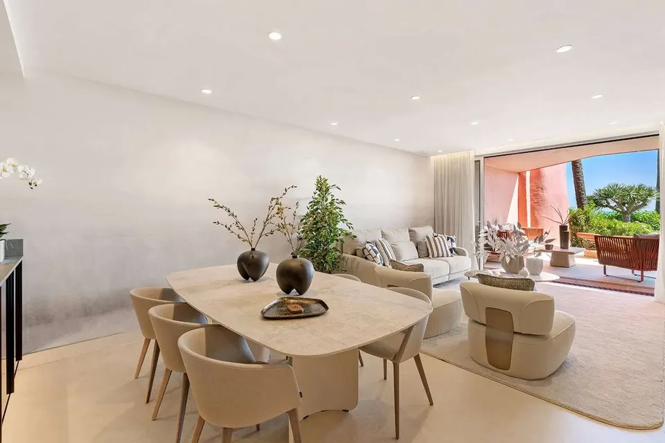 Apartament przy plaży w Esteponie — zdjęcie