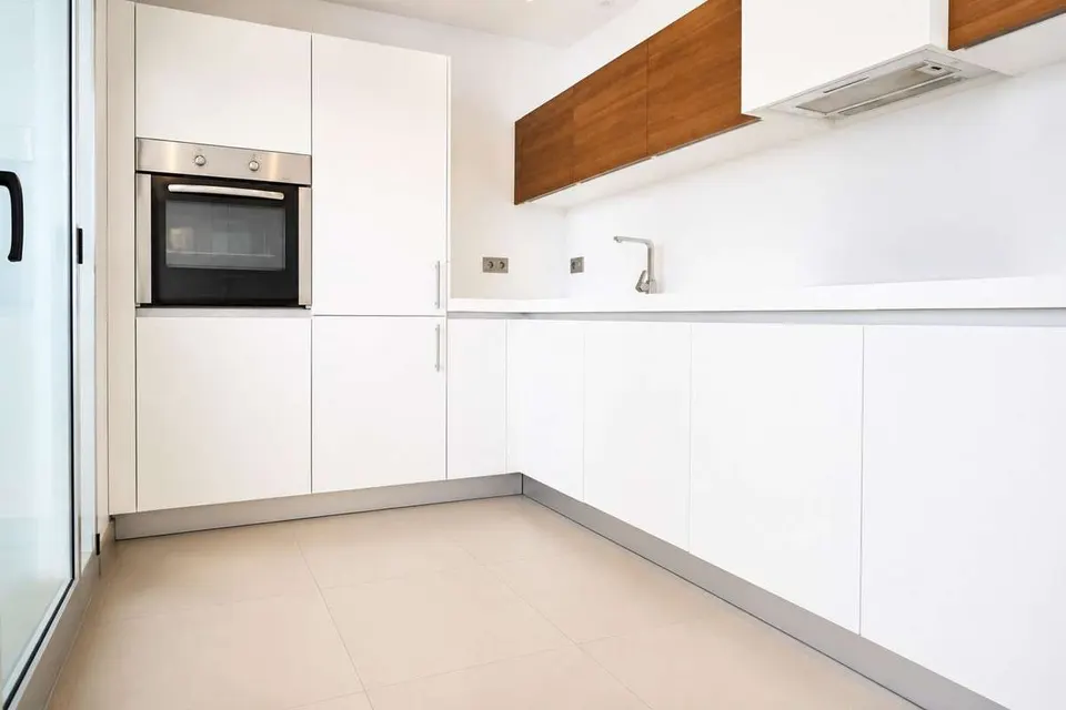 Apartament z widokiem na basen w Marbelli — zdjęcie