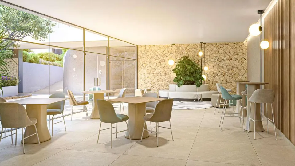Penthouse z solarium w Esteponie — zdjęcie