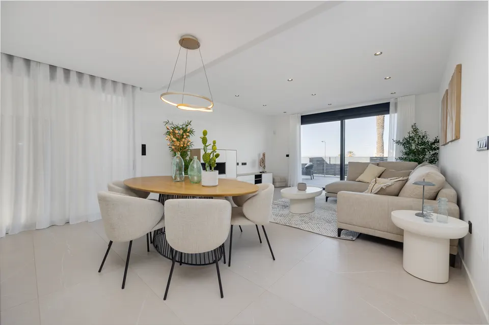 Nowe wille w Torrevieja — zdjęcie 4 z 16