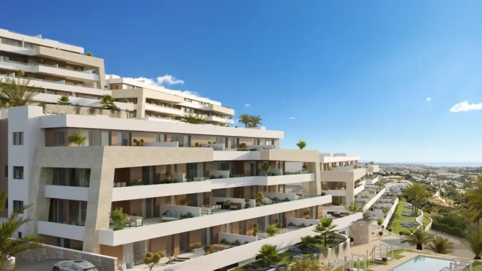Apartamenty z widokiem na morze w Esteponie — zdjęcie