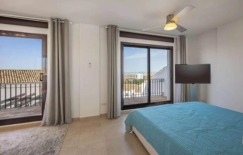 Apartament z tarasem w Marbelli — zdjęcie