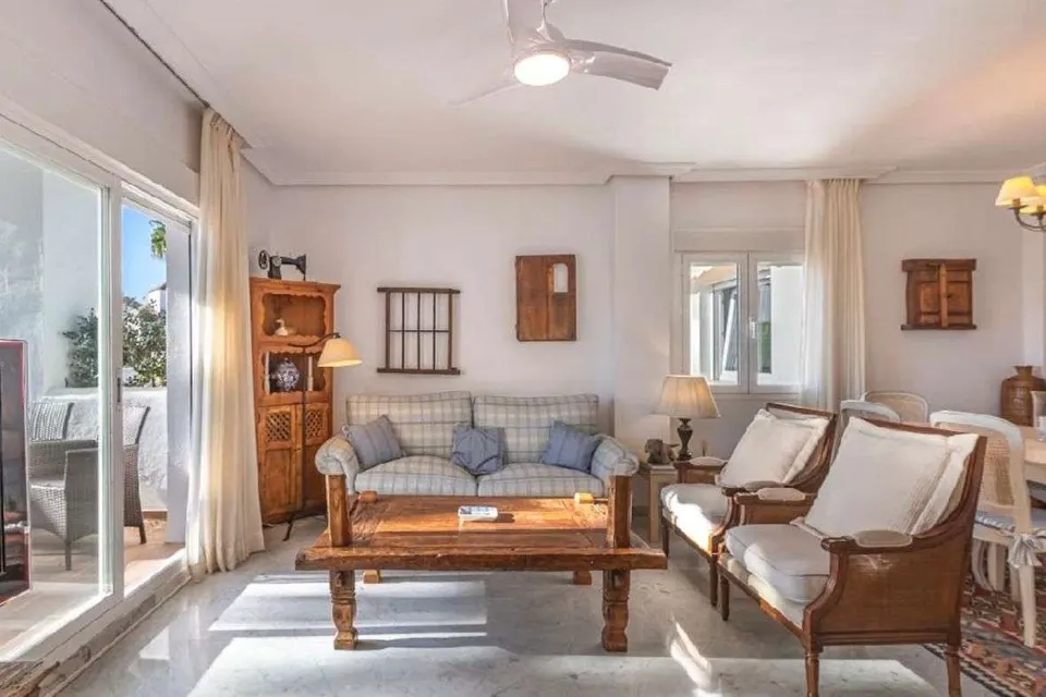 Apartament z 4 sypialniami w Marbelli — zdjęcie
