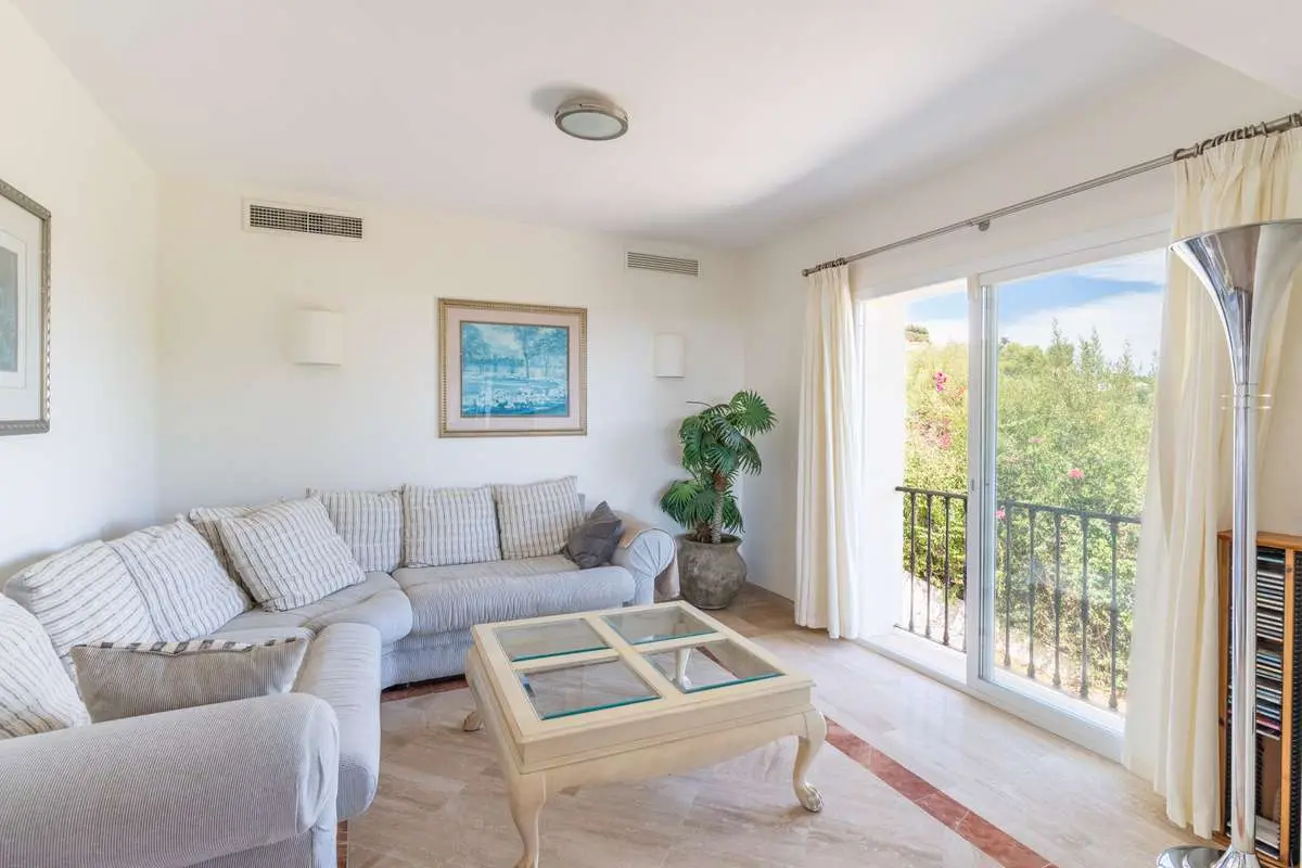 Willa z widokiem na morze w Benahavís