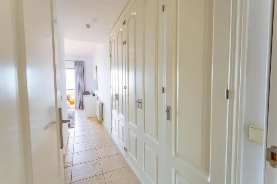 Apartament z widokiem na morze w Benahavís — zdjęcie