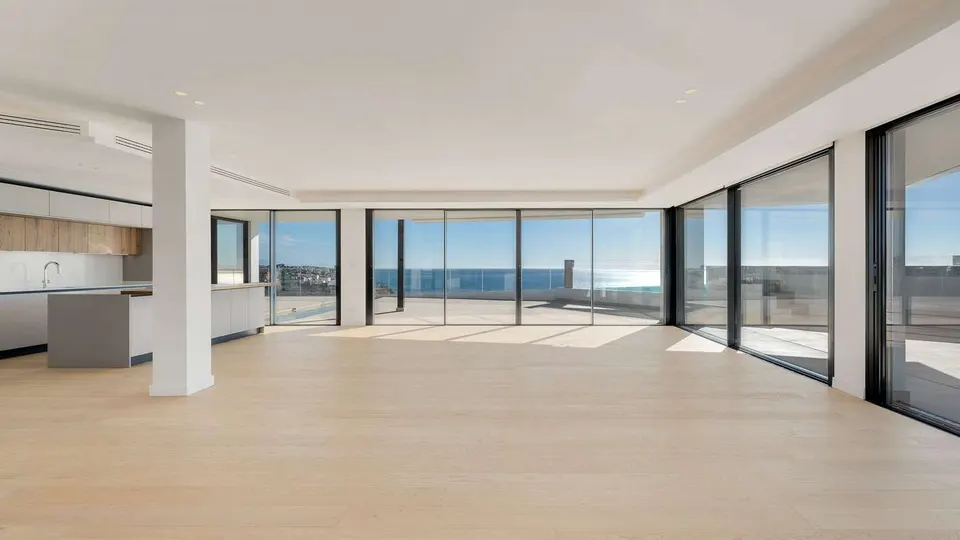 Penthouse z tarasem w Fuengiroli — zdjęcie