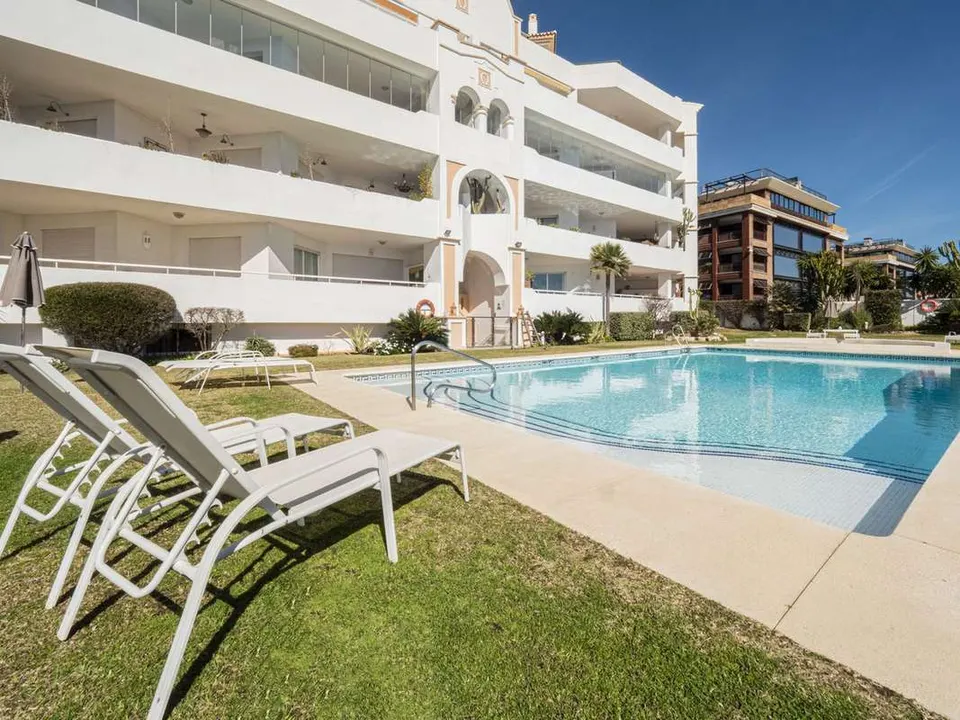 Apartament przy plaży w Marbelli — zdjęcie